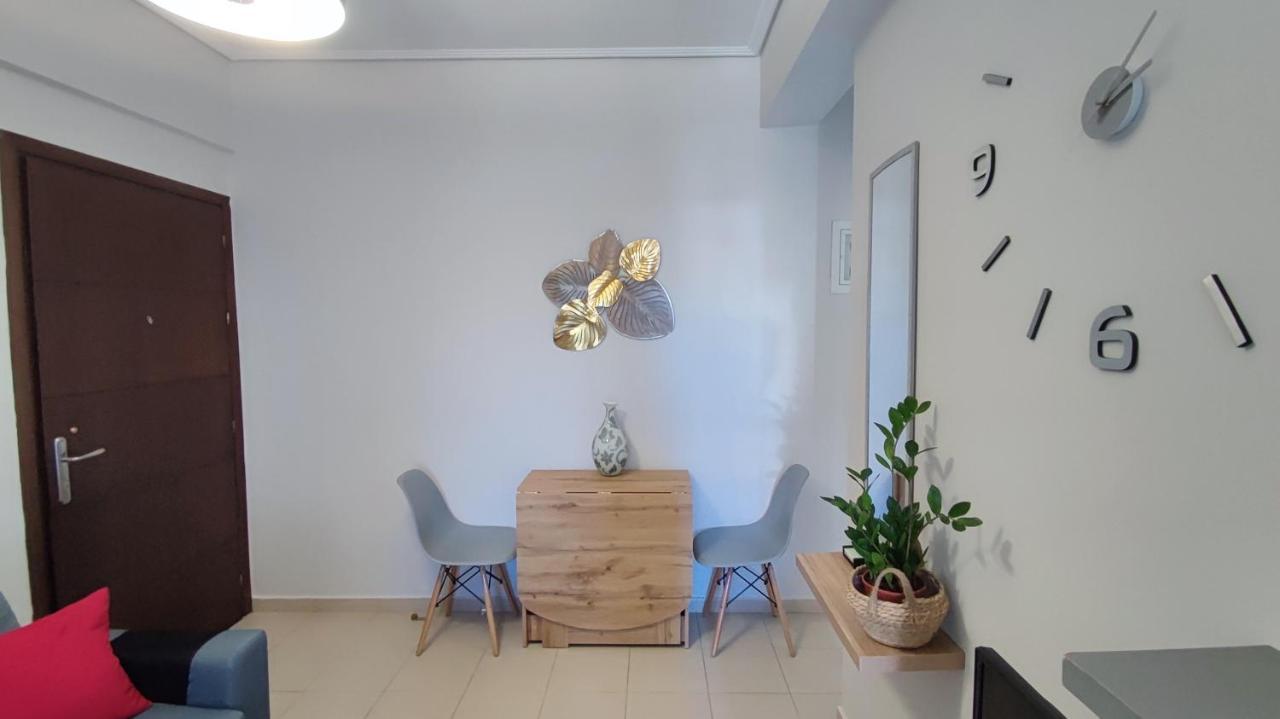 Rock & Roll 2 - Modern Apartment In Trikala Εξωτερικό φωτογραφία