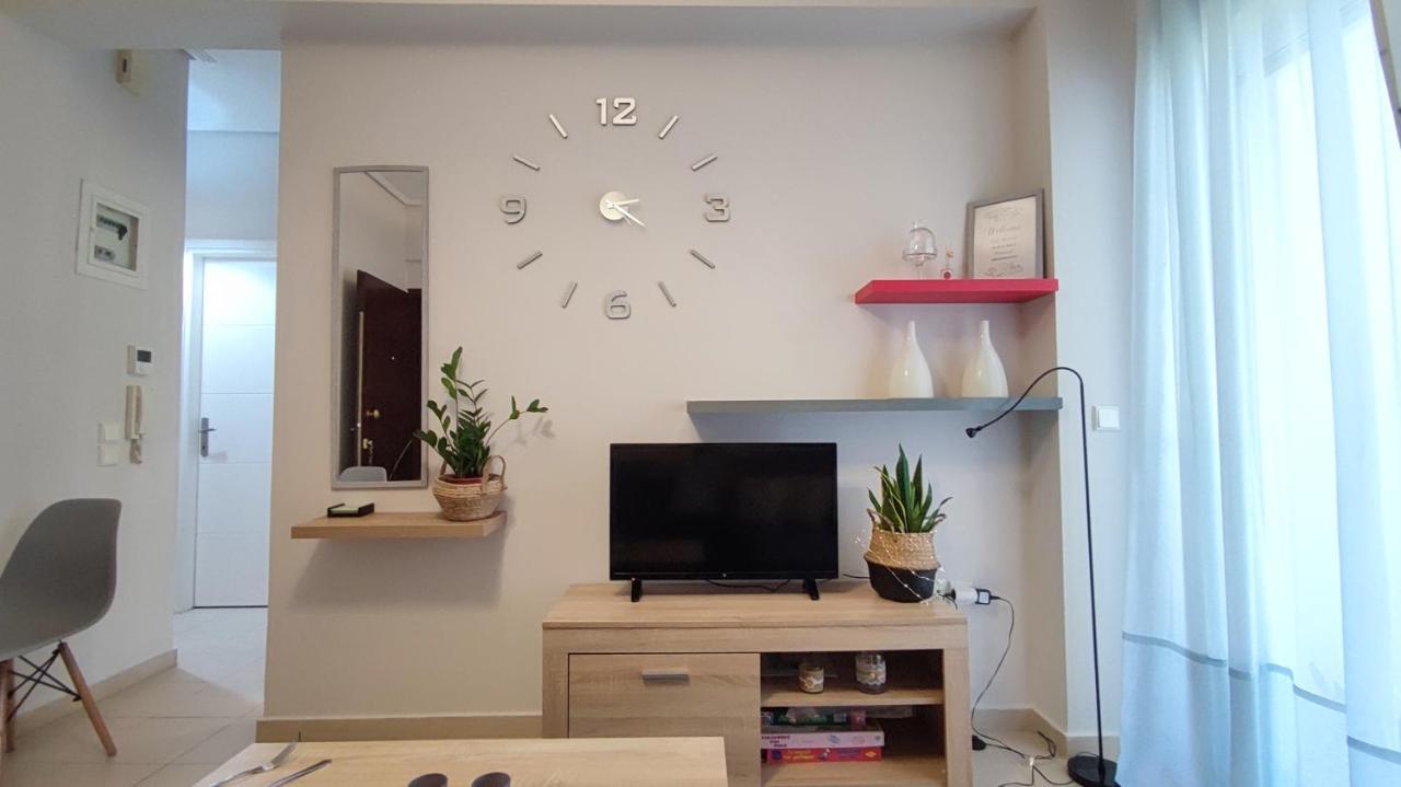 Rock & Roll 2 - Modern Apartment In Trikala Εξωτερικό φωτογραφία